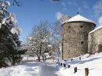Die historische Stadtmauer mit TurmZoom ->